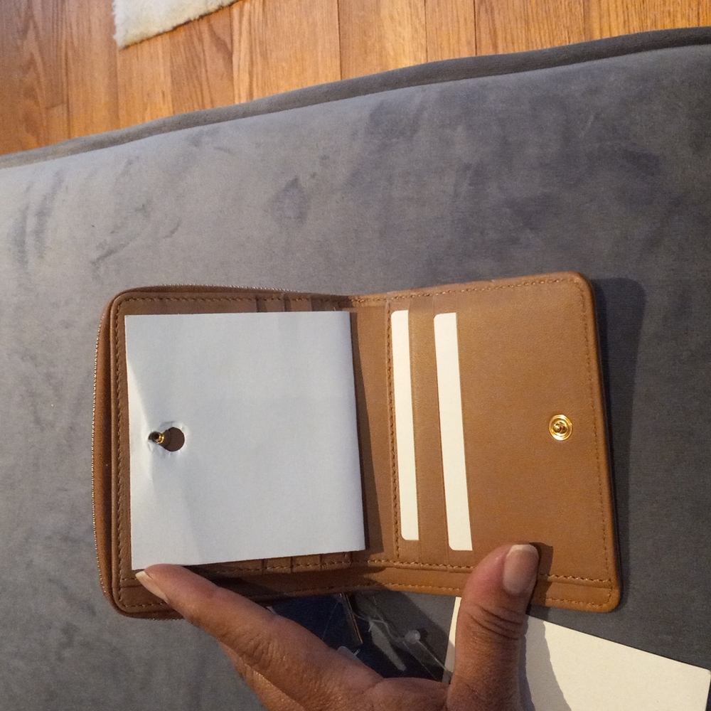 Celine Wallet - Picture 4 of 8